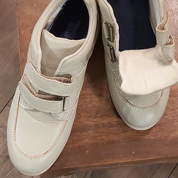 P.W. Minor Shoes - Picture 4 of 4